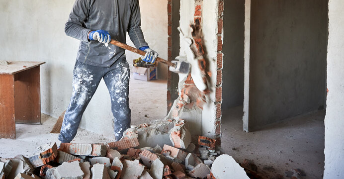 Demolition contractor work by Palencia Insulation